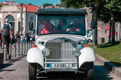 Porto: Premium Wine Eco Car Tour River