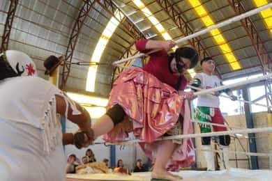 La Paz: Ingressos e transferência para Cholitas Wrestling