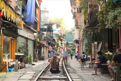 Shore Excursion Discovery Ha Noi City from Ha Long Port