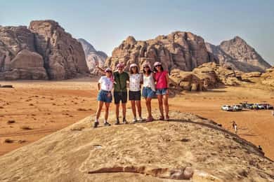 Wadi Rum: Half-Day Jeep Tour with Dinner and Camp Stay