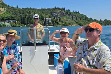 Garda : Tour en bateau privé avec dégustation de vins et de mets
