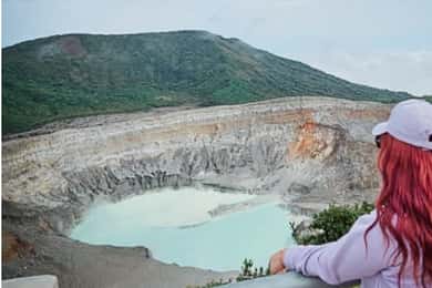 Rundtur på kaffeodling, Poas Volcano Park och La Paz vattenfall