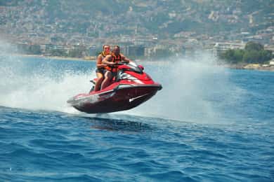 Kıyı Manzaralı ve Güvenlik Brifingli Alanya Jet Ski Turu