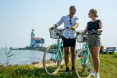 Volendam: E-bike huren inclusief hoogtepunten-routes