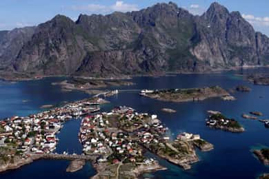 LUNSJCRUISE SVOLVÆR – HENNINGSVÆR