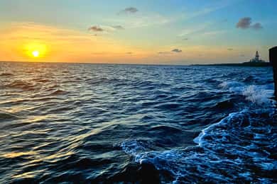 Curaçao: privé-cruise bij zonsondergang met drankjes en hapjes