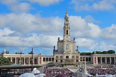 Fra Lissabon: Fátima-helligdommen og den lille hyrdeby