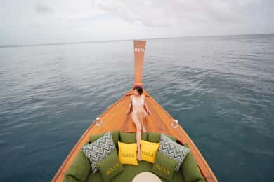 Phuket: Halvdag med koral og maiton med en luksuriøs long tail-båd