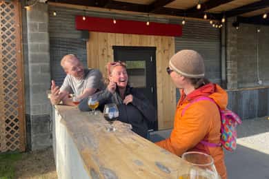 Palmer: Valleys and Hops – Hike and Brew Trip