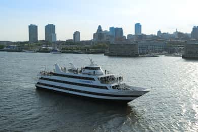 Philadelphia: Thanksgiving Early Dinner Cruise