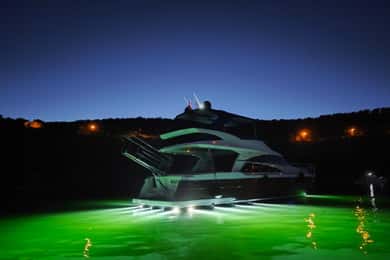 Istanbul: yacht privato sul Bosforo con guida turistica e snack