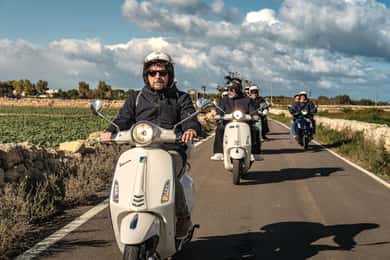 Vespa-Panoramatour: Trulli und Landschaften mit Verkostungen im Itria-Tal