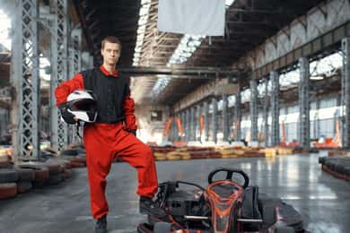 Krakow: Indoor Go-Karting (24-Minute Races)