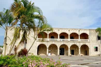 From Punta Cana: Santo Domingo Full-Day Tour with Lunch