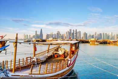 Doha: Traditional Dhow Boat Cruise with Pickup and Drop-off