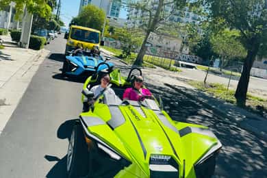 ENJOY 4 HOURS SLINGSHOT RENTAL