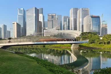 Visite de Shenzhen pour la génération Z : quand le cyberpunk rencontre la vie urbaine