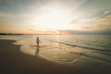 Lagos: Ladies' Beach Escape with Cocktails, Massage & Photos