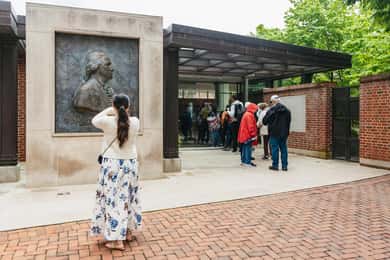 From Washington DC: Old Town Alexandria & Mount Vernon Tour