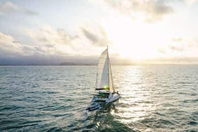 Ilhas Keppel: Cruzeiro ao pôr do sol com prato de queijo e champanhe