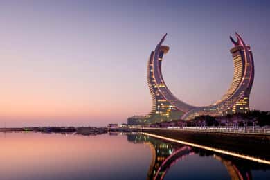 Doha: Night City Tour to Souq Waqif, Katara, & Pearl-Qatar