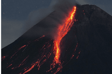 Yogyakarta Volcano: Merapi Volcano on Hilltop (Lava Viewing)