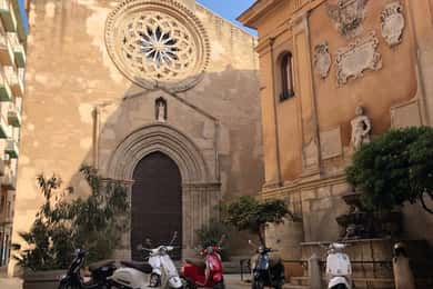 Trapani: Vespa Tour with Salt Mill Visit