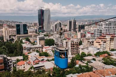 Tbilisi: Chronicle of Georgia, Old-town, Lake & 2 Cable Cars