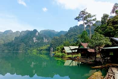 Khao Sok: Cheow Larn Lake, Jungle Walk & Cave Explorer