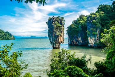 Baia di Phang Nga: giro turistico in barca a coda lunga