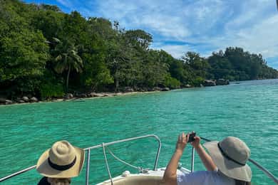 Mahé : Excursion privée d'une demi-journée en bateau dans le parc marin de Sainte-Anne.