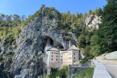 Da Zagabria: Lubiana, Grotte di Postumia e Predjama con biglietto