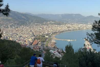 Alanya Şehri, Kale ve Tekne Turu, Çarşı ve Yüzme Durağı
