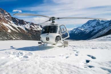 Kathmandu: Everest Helicopter Tour with Guaranteed Landing