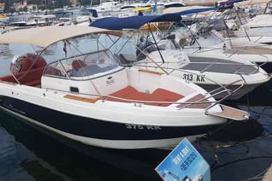 Krk: Huur een boot Admiral 660