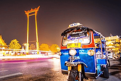 Bangkok: A mágica aventura nocturna de Tuk Tuk em Banguecoque