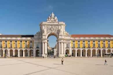 Lissabon: Audioguide für die Stadt mit 24-Stunden-Transportpass