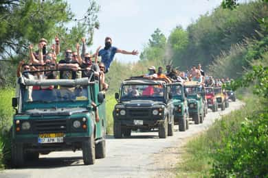 Side Şehri: Jeep Safari ve Öğle Yemekli Yeşil Göl Tekne Turu