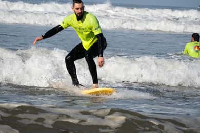 Essaouira: Clase de surf con vestuarios y duchas de agua caliente