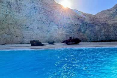 Zakynthos: Private Speedboat Tour to the Shipwreck and swim