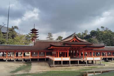 Sanctuaire d'Itsukushima : Visite guidée avec un habitant de la région