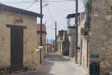 Paphos: Troodos Mountains Villages Tour with Wine Tasting