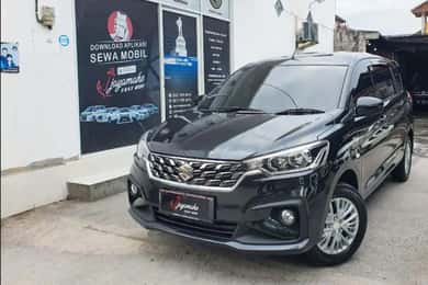 Alquiler de coches privados en Bali con conductores profesionales