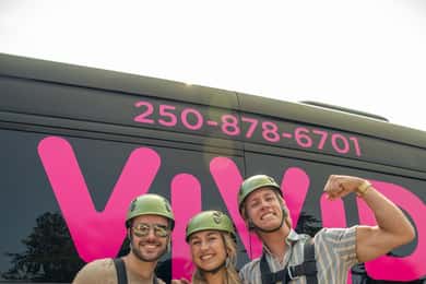 Kelowna: Zipline & Wine Tour