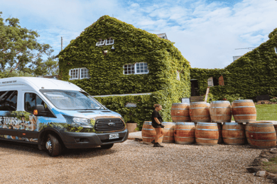 Waiheke Island: Scenic Wine Tour with Lunch