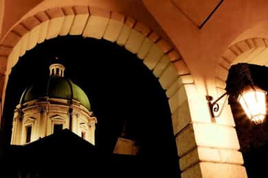 Brescia tra le Righe: Passeggiata Letteraria nella Città degli Scrittori