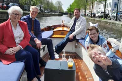 The Hague: individual tickets for an electric boattour!