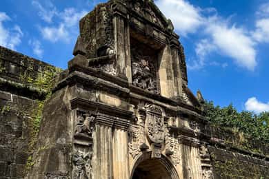 Solo Traveler Friendly Manila Walk w/ Mobile Photography
