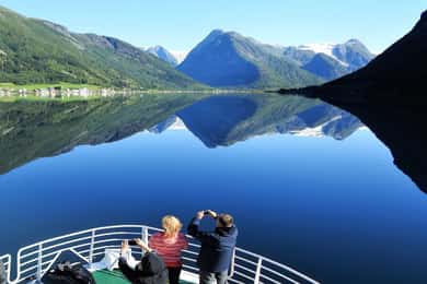 Von Balestrand aus: Fjord-Kreuzfahrt nach Fjærland - Rundfahrt