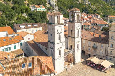 Kotor: Geführte Tour durch die Altstadt von Budva und Kotor mit Transfers